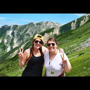 Meet your Posher, Lizzie